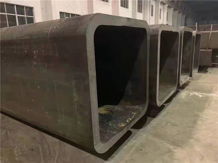 聊城大口径无缝方管